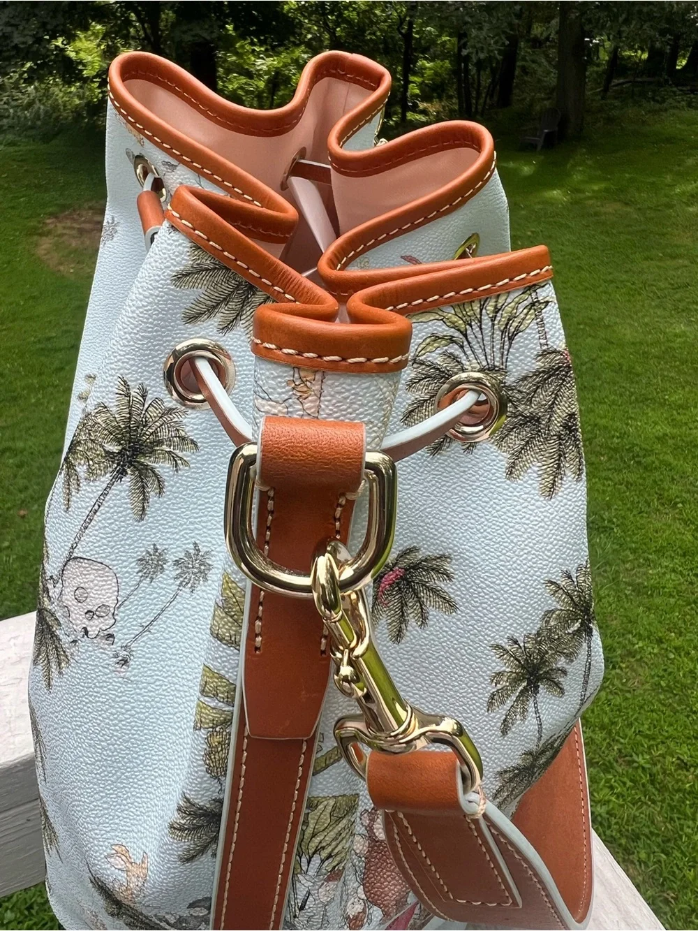 Dooney & Bourke 👛a beautiful